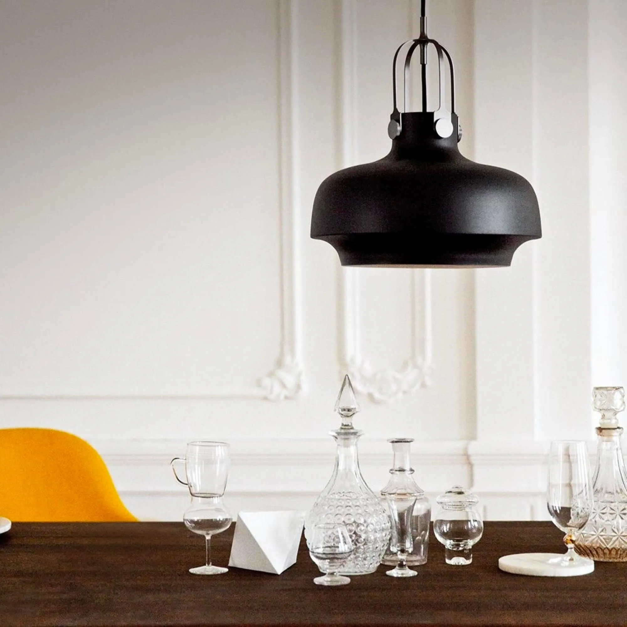 &Tradition SC7 Copenhagen pendant light, matt black/bronzed brass
