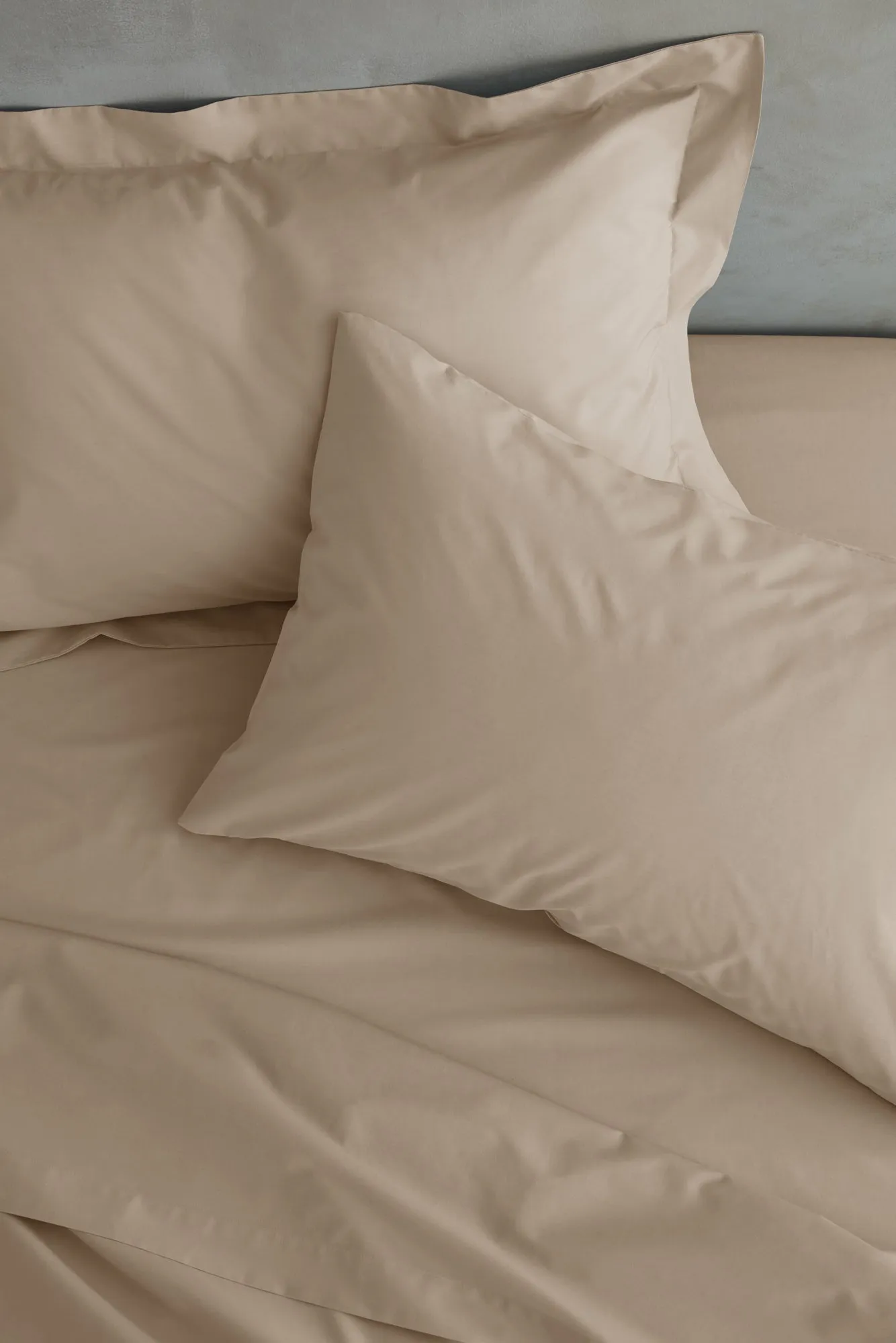 Catherine Lansfield Natural Easy Iron Percale (25cm) Fitted Sheet