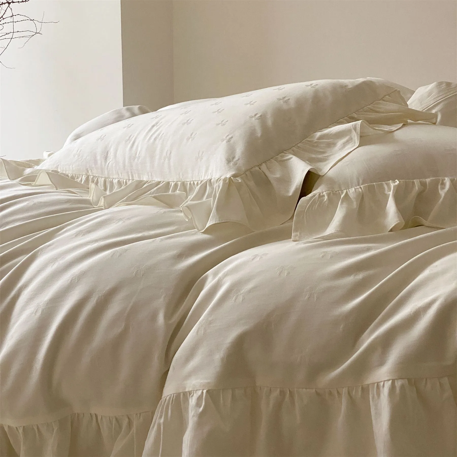 Mimi Ribbon Ruffle White Bedding Bundle
