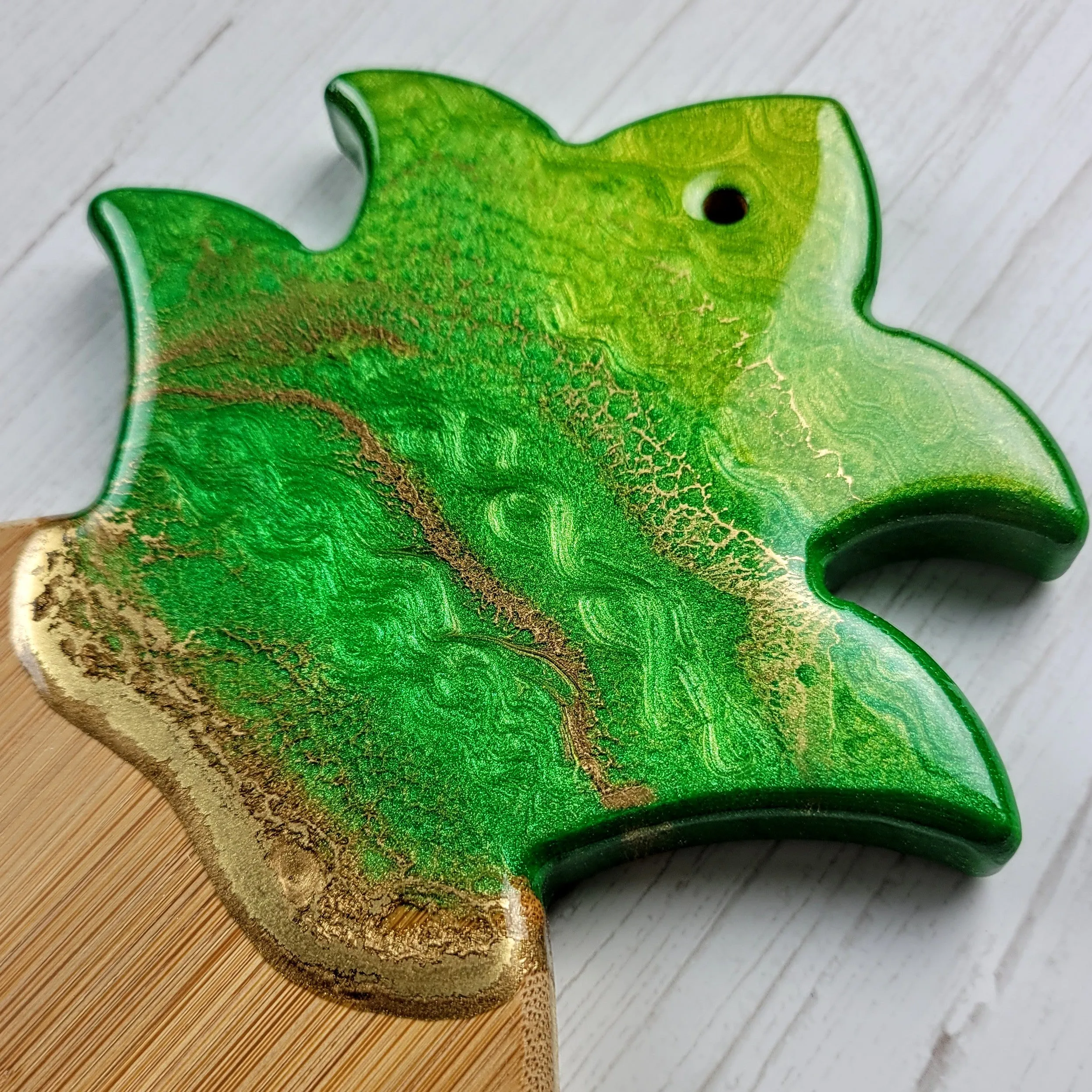Pretty Pineapple Serving Board
