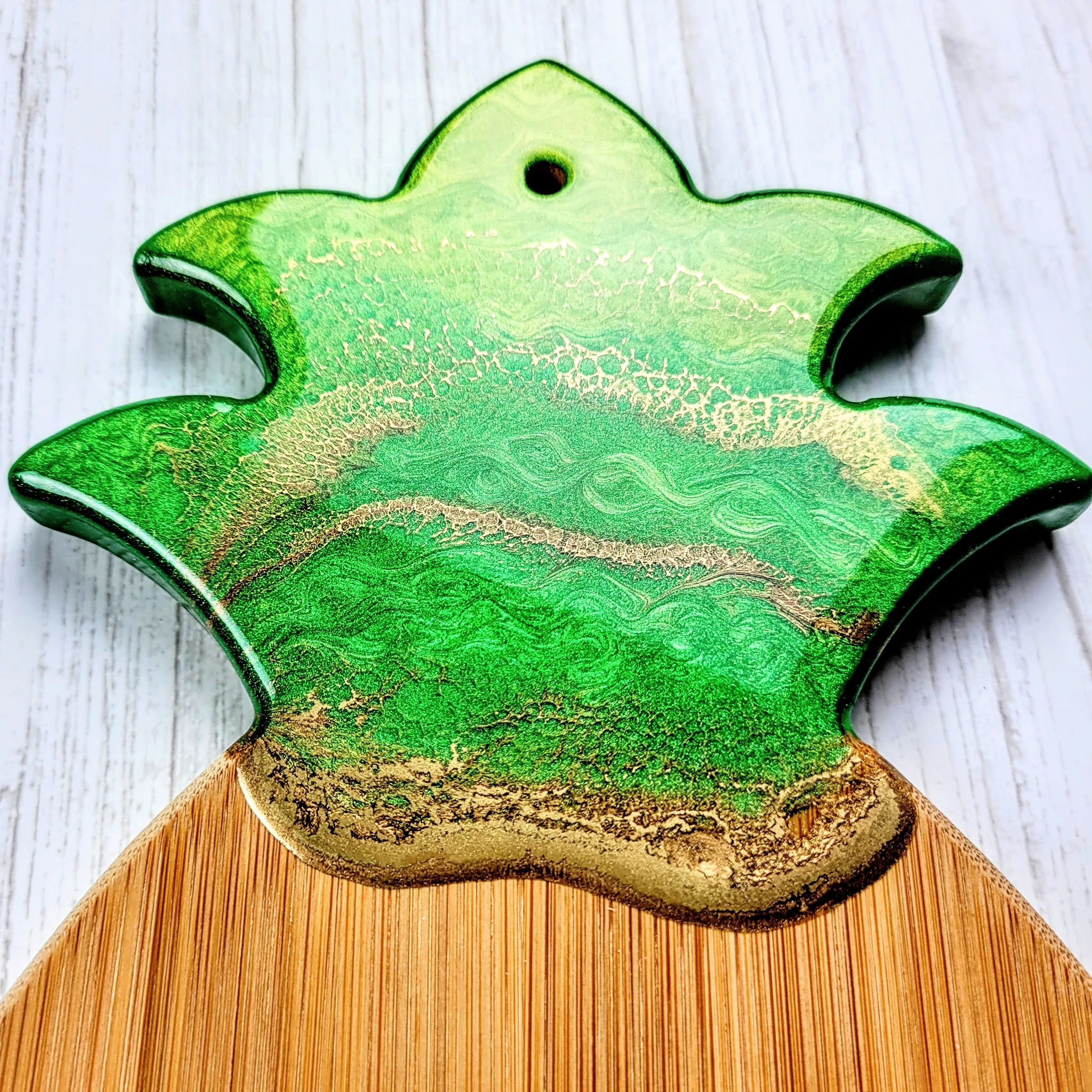 Pretty Pineapple Serving Board