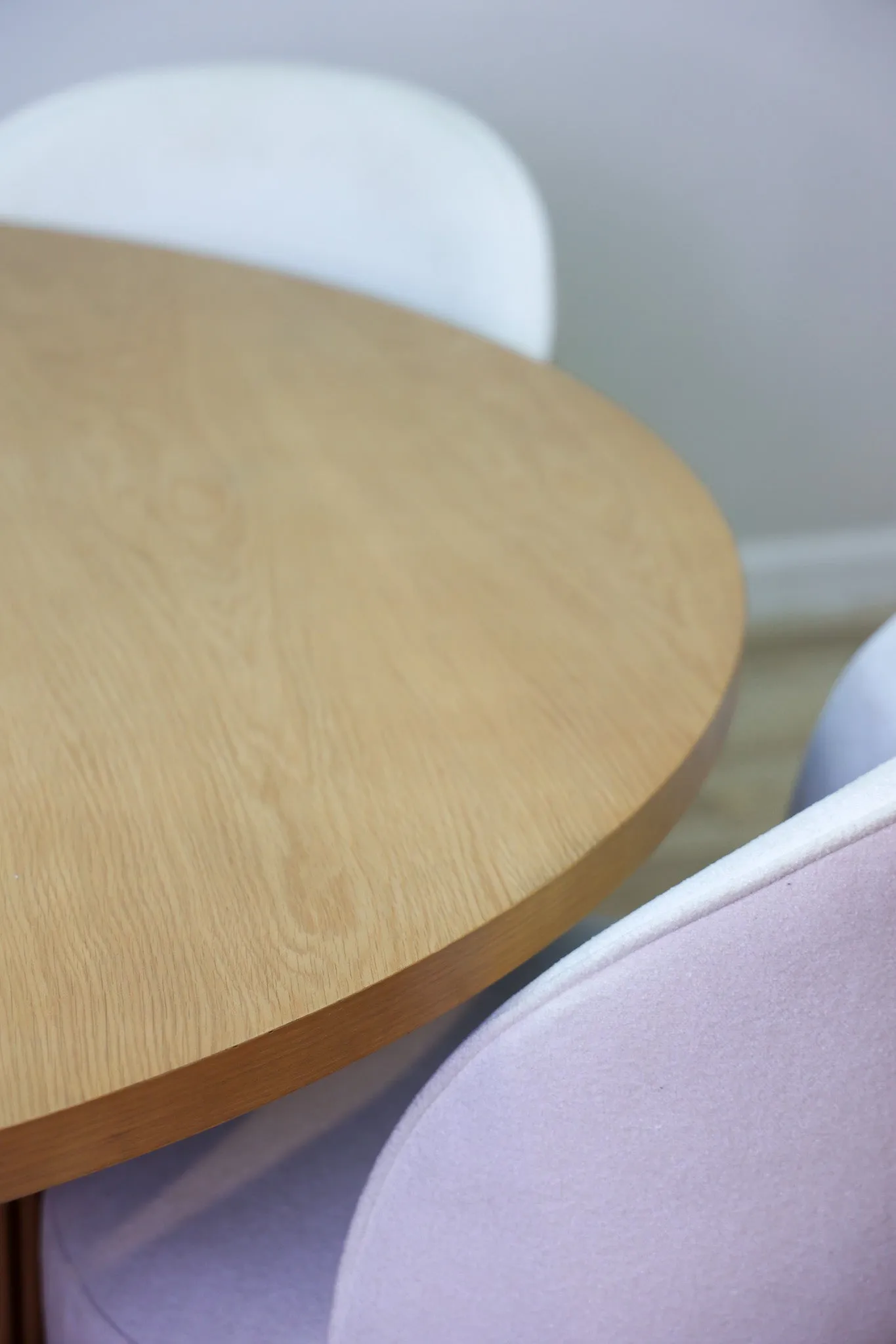 Timmy 60" Round Dining Table